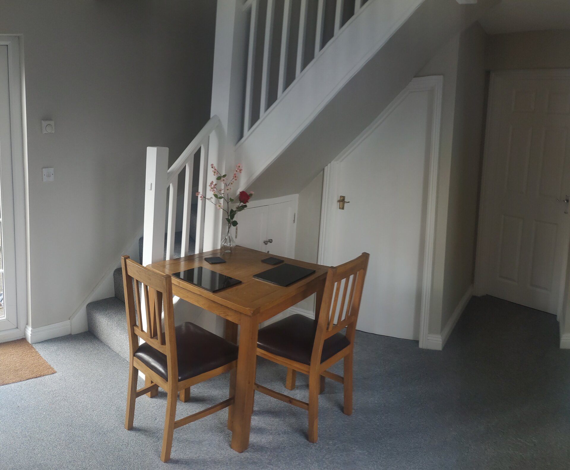 The Annex Roundaway Lodge — dining room